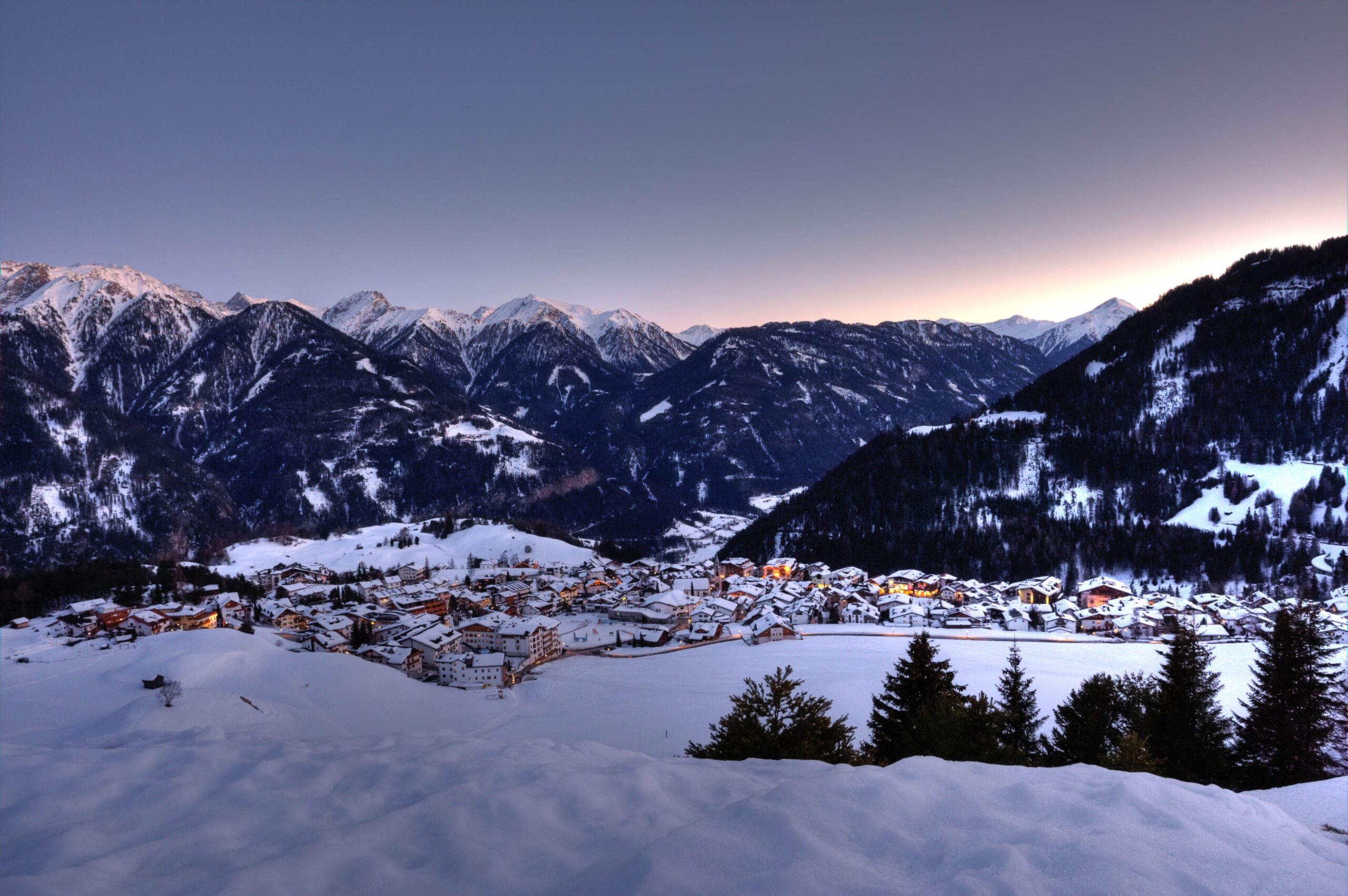 Serfaus-Fiss-Ladis Winter - Serfaus Ortsansicht bei Nacht