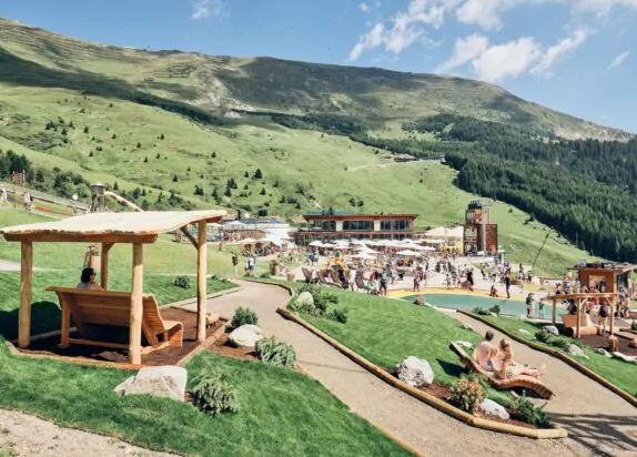 Fiss-Ladis Serfaus Sommer, Funpark in Fiss, großer Spielplatz am Berg